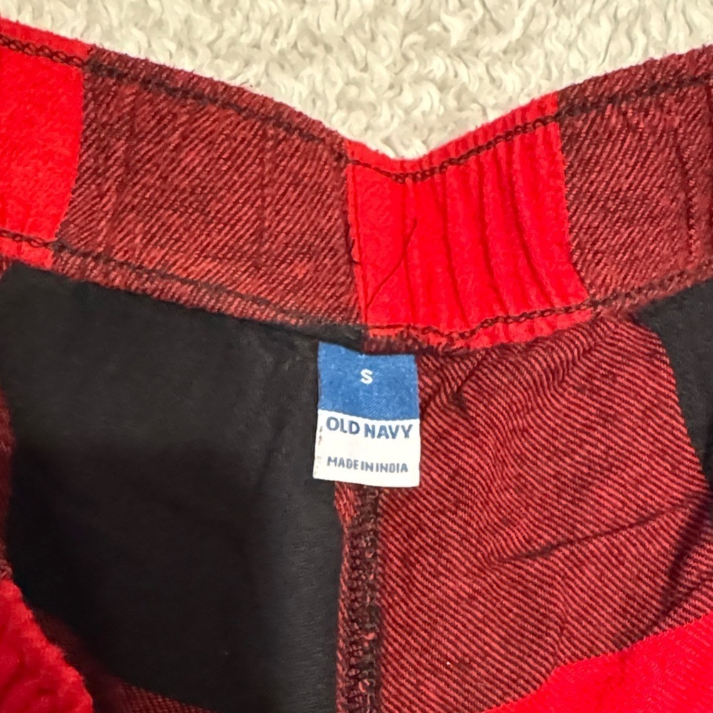 π EUC Unisex Old Navy Red & Black Buffalo Plaid Pajama Pants β Size S - Picture 6 of 9